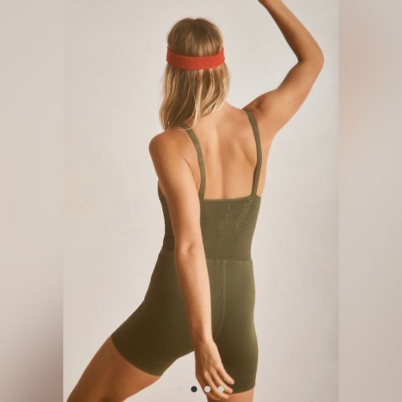 Free People Good Karma Hi Neck RUNSIE Secret Moss NWOT M/L - Picture 2 of 6
